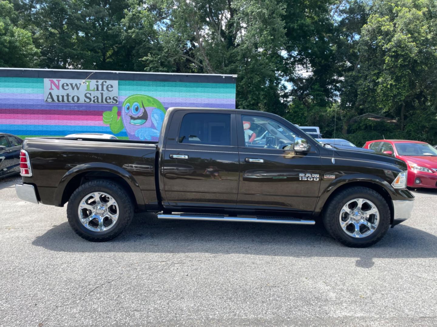 2013 BROWN RAM 1500 LARAMIE (1C6RR6NT8DS) with an 5.7L engine, Automatic transmission, located at 5103 Dorchester Rd., Charleston, SC, 29418-5607, (843) 767-1122, 36.245171, -115.228050 - Clean CarFax (no accidents reported!) Leather, Navigation, Backup Camera, CD/Sat/Bluetooth, Dual Climate Control, Power Everything (windows, locks, seats, mirrors), Heated/Cooled Seats, Heated Rear Seats, Heated Steering Wheel, Power Sliding Rear Window, Power Inverter, Push Button Start, Keyless E - Photo#7